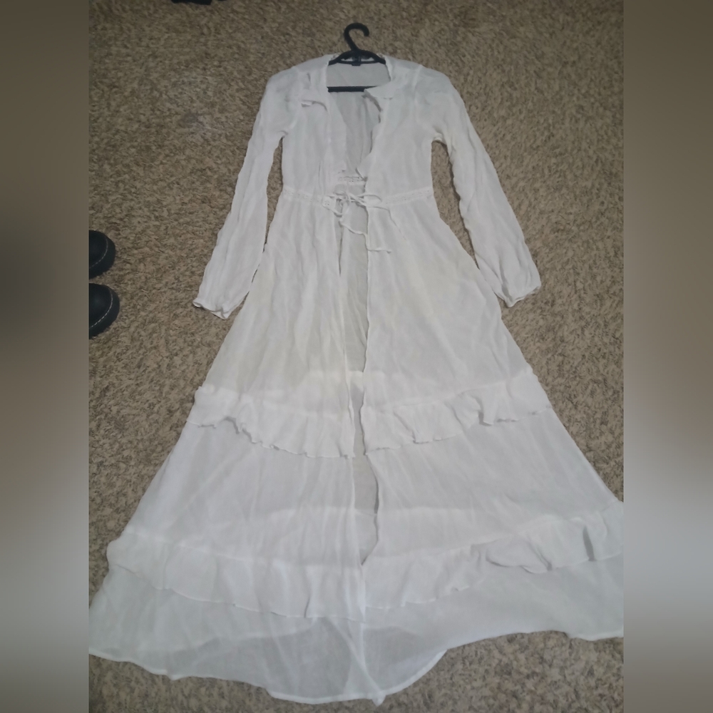 Elegant White Maxi Cardigan
